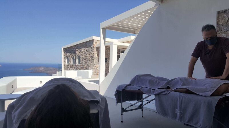 <img=”santorini_zen_spa.png” alt=”Santorini zen spa Mobile massage”>